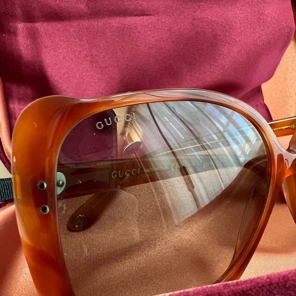 Gucci Havana Brown / Green Butterfly Shape Sunglasses